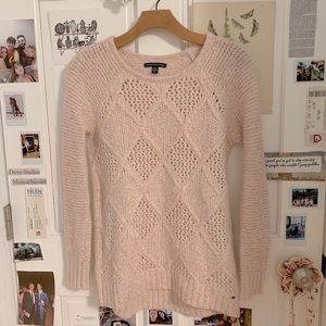 American eagle dusty pink knitted sweater.